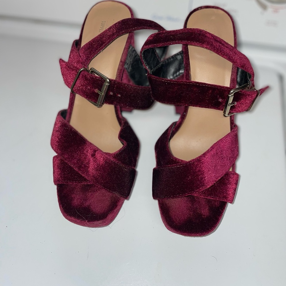 Mossimo Supply Co. red burgundy Velvet Platform Sandals
